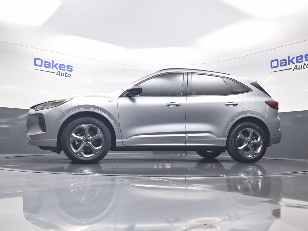 2024 Silver Metallic Ford Escape ST-Line FWD SUV