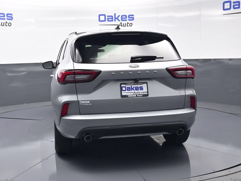 2024 Silver Metallic Ford Escape ST-Line FWD SUV