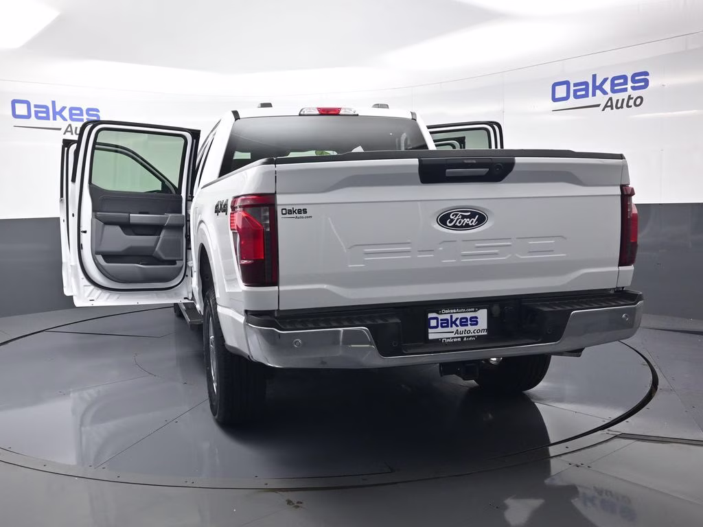 2024 Oxford White Ford F-150 XLT 4X4 Truck