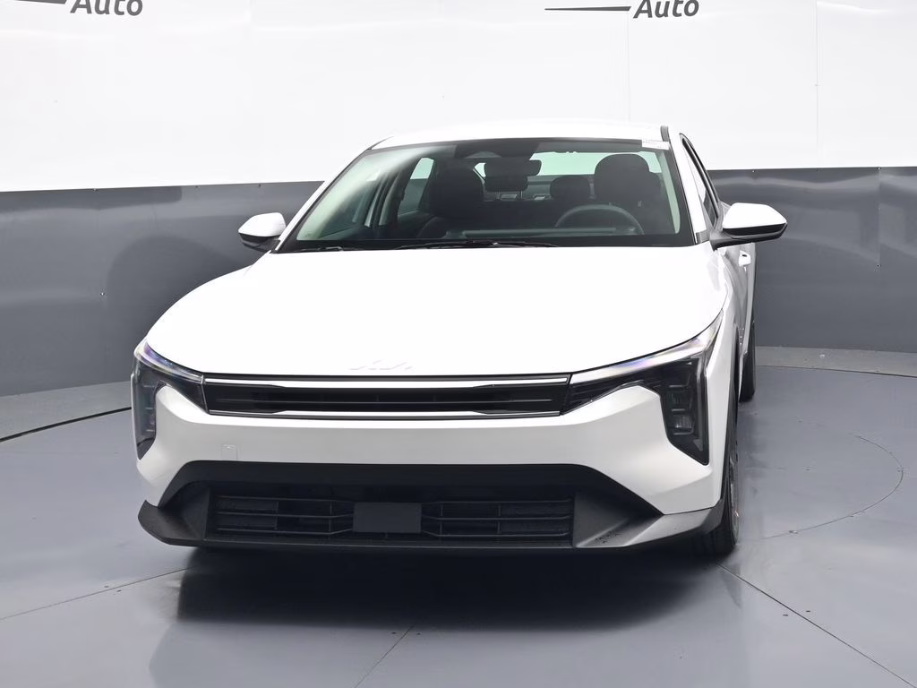 2026 Snow White Pearl Kia K4 LXS FWD Sedan