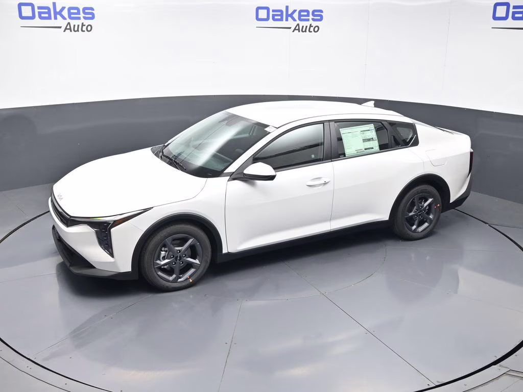 2026 Snow White Pearl Kia K4 LXS FWD Sedan