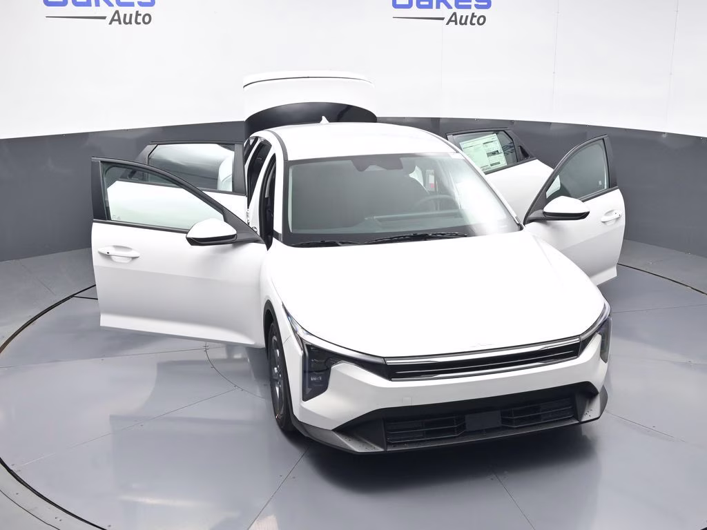 2026 Snow White Pearl Kia K4 LXS FWD Sedan