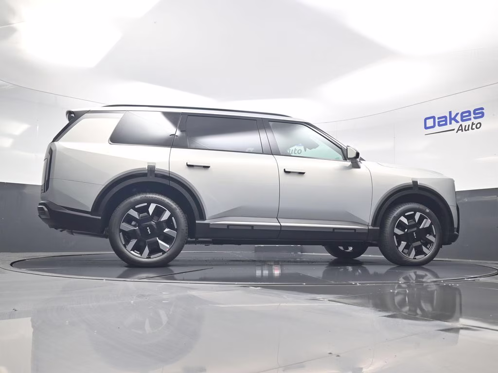 2027 Ivory Silver Kia Telluride S AWD SUV