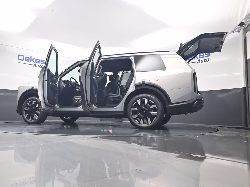 2027 Ivory Silver Kia Telluride S AWD SUV