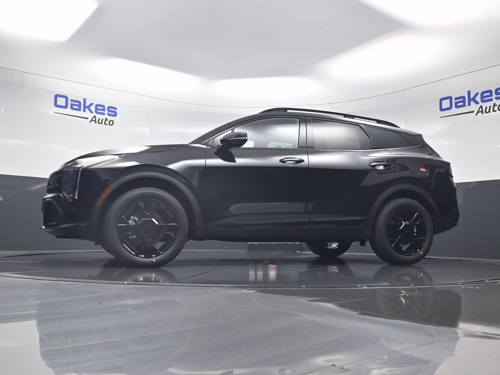 2026 Fusion Black Kia Sportage Hybrid X-Line AWD SUV