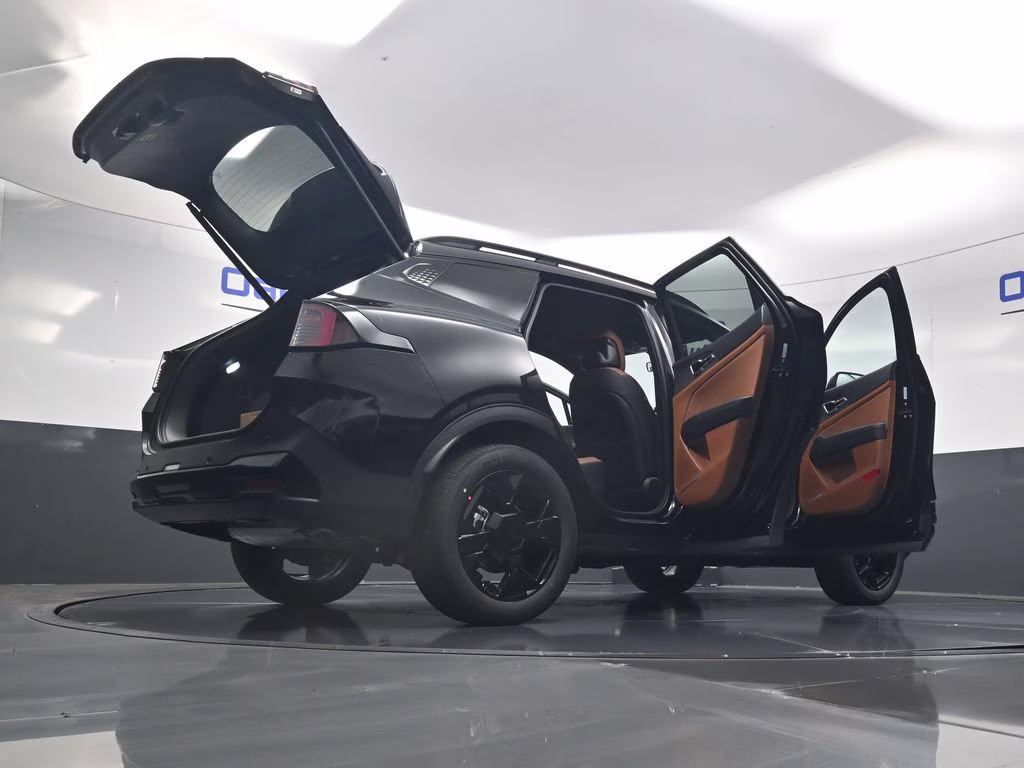 2026 Fusion Black Kia Sportage Hybrid X-Line AWD SUV