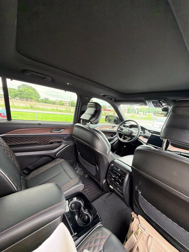 2023 Bright White Clearcoat Jeep Grand Cherokee L Summit 4X4 SUV
