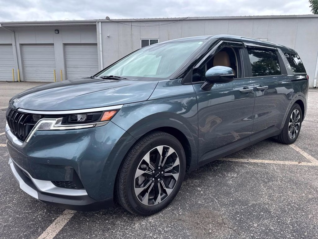 2022 Astra Blue Kia Carnival EX FWD Van