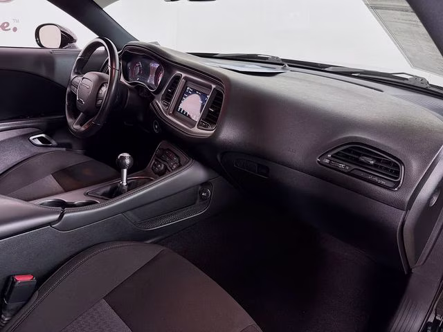 2023 Pitch Black Clearcoat Dodge Challenger R/T RWD Coupe