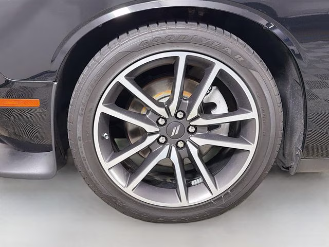 2023 Pitch Black Clearcoat Dodge Challenger R/T RWD Coupe