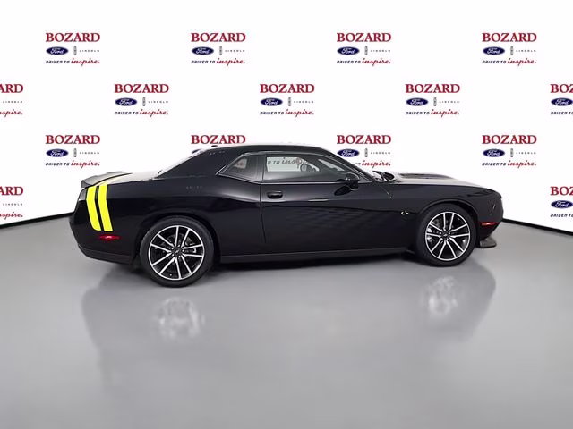 2023 Pitch Black Clearcoat Dodge Challenger R/T RWD Coupe