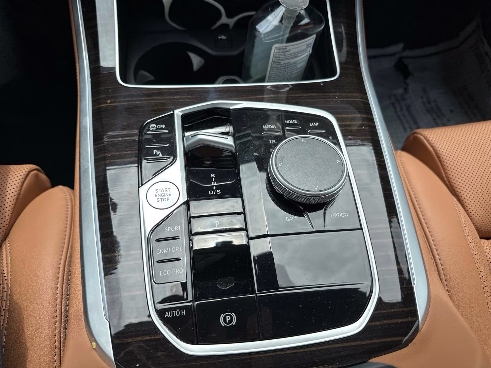 2025 White Metallic BMW X5 sDrive40i RWD SUV