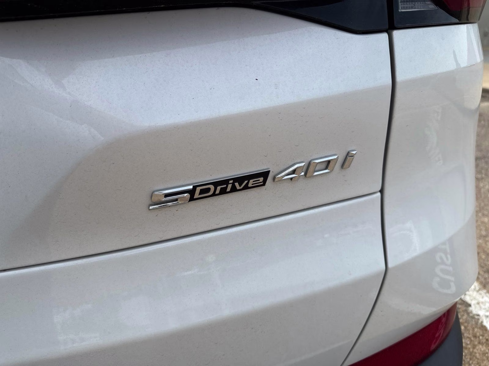 2025 White Metallic BMW X5 sDrive40i RWD SUV