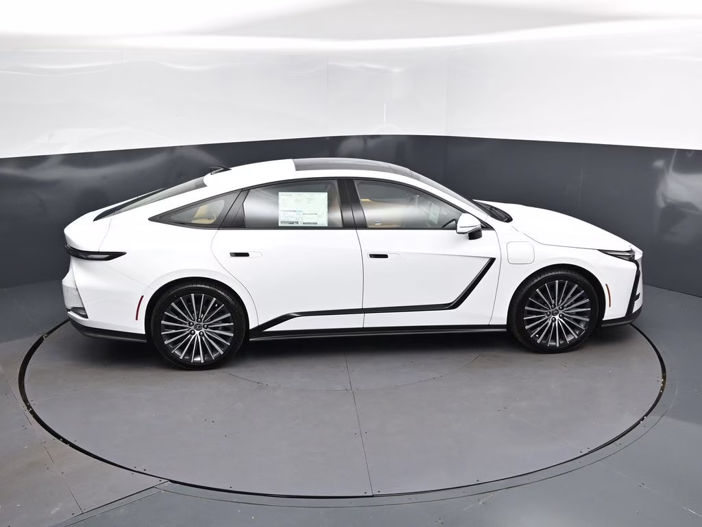 2026 Ultra White Lexus ES FWD