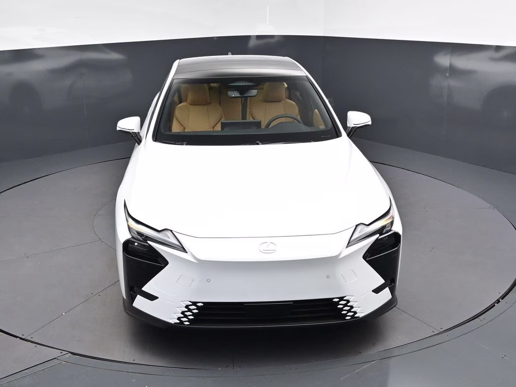 2026 Ultra White Lexus ES FWD