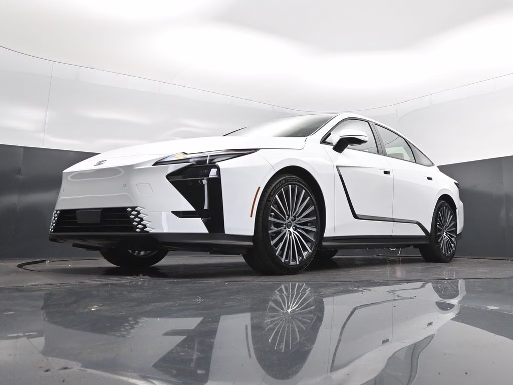 2026 Ultra White Lexus ES FWD