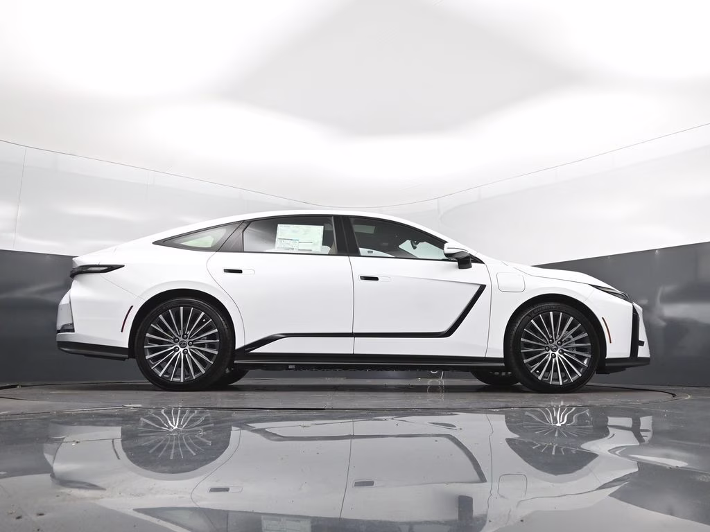 2026 Ultra White Lexus ES FWD
