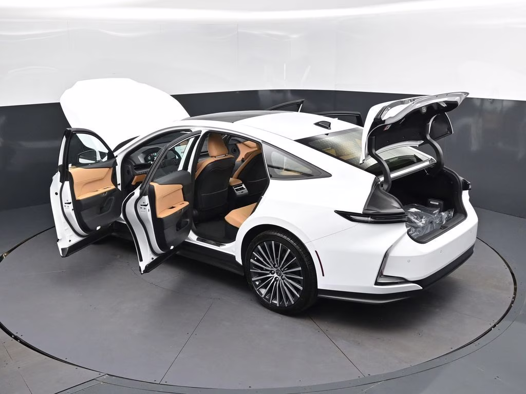 2026 Ultra White Lexus ES FWD