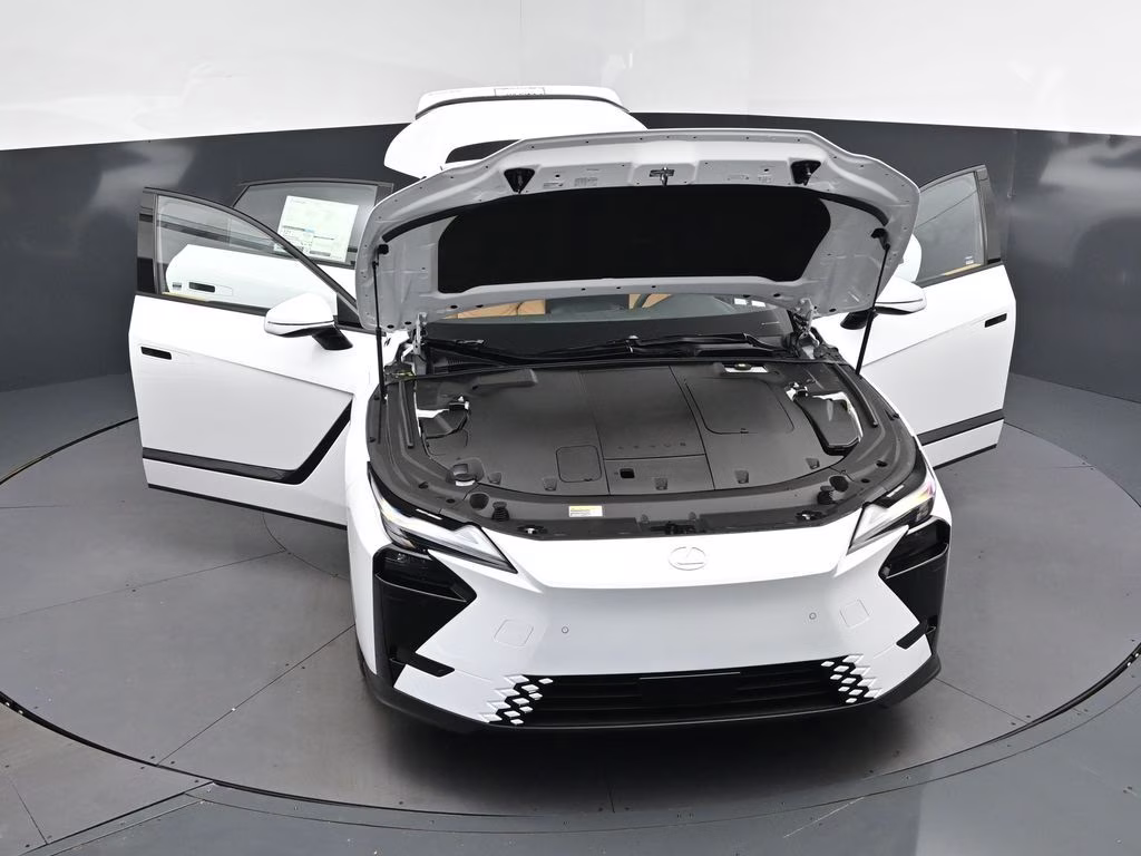 2026 Ultra White Lexus ES FWD