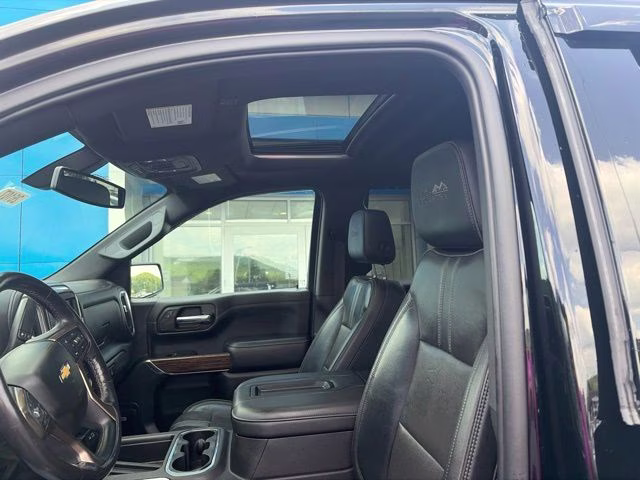 2020 Black Chevrolet Silverado 1500 High Country 4X4 Truck