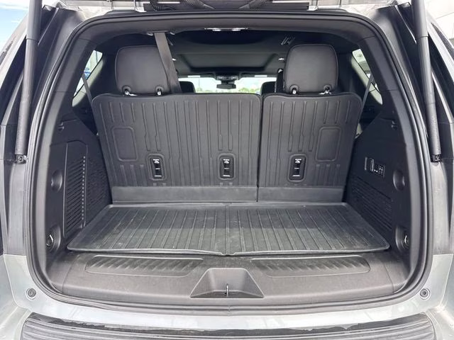 2024 Sterling Gray Metallic Chevrolet Tahoe LT RWD SUV