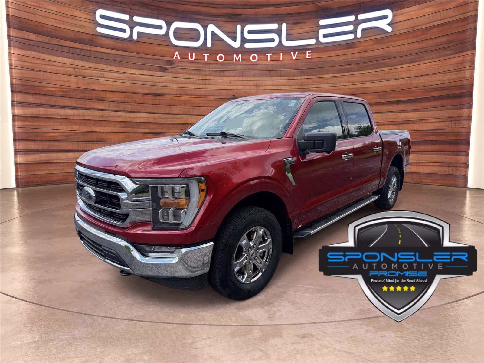 2023 Hot Pepper Red Metallic Tinted Clearcoat Ford F-150 XLT 4X4 Truck