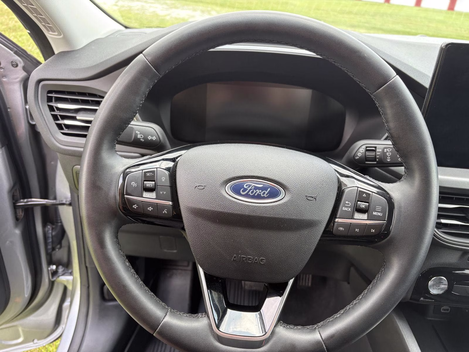 2024 Iconic Silver Ford Escape Active AWD Crossover