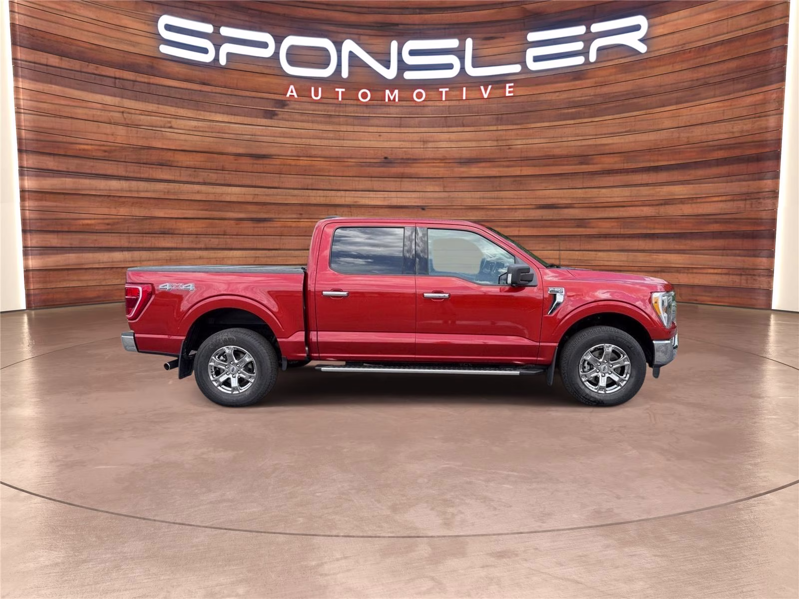 2023 Hot Pepper Red Metallic Tinted Clearcoat Ford F-150 XLT 4X4 Truck