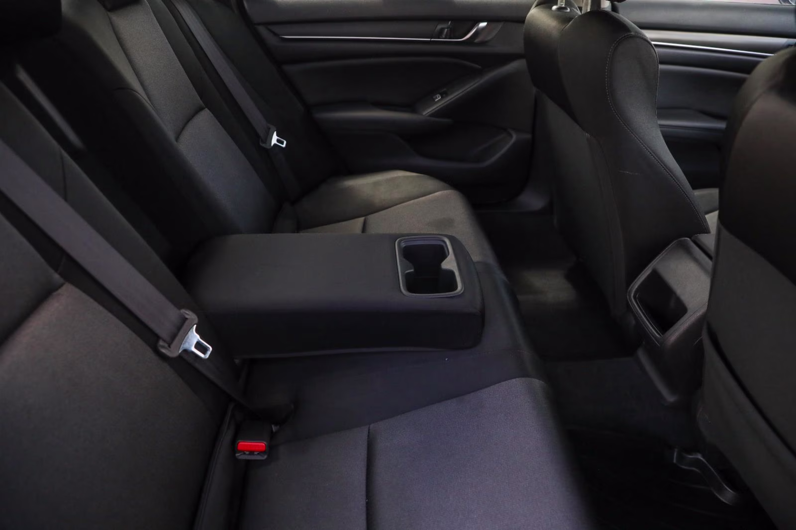 2019 Modern Steel Metallic Honda Accord Sedan LX 1.5T FWD Sedan
