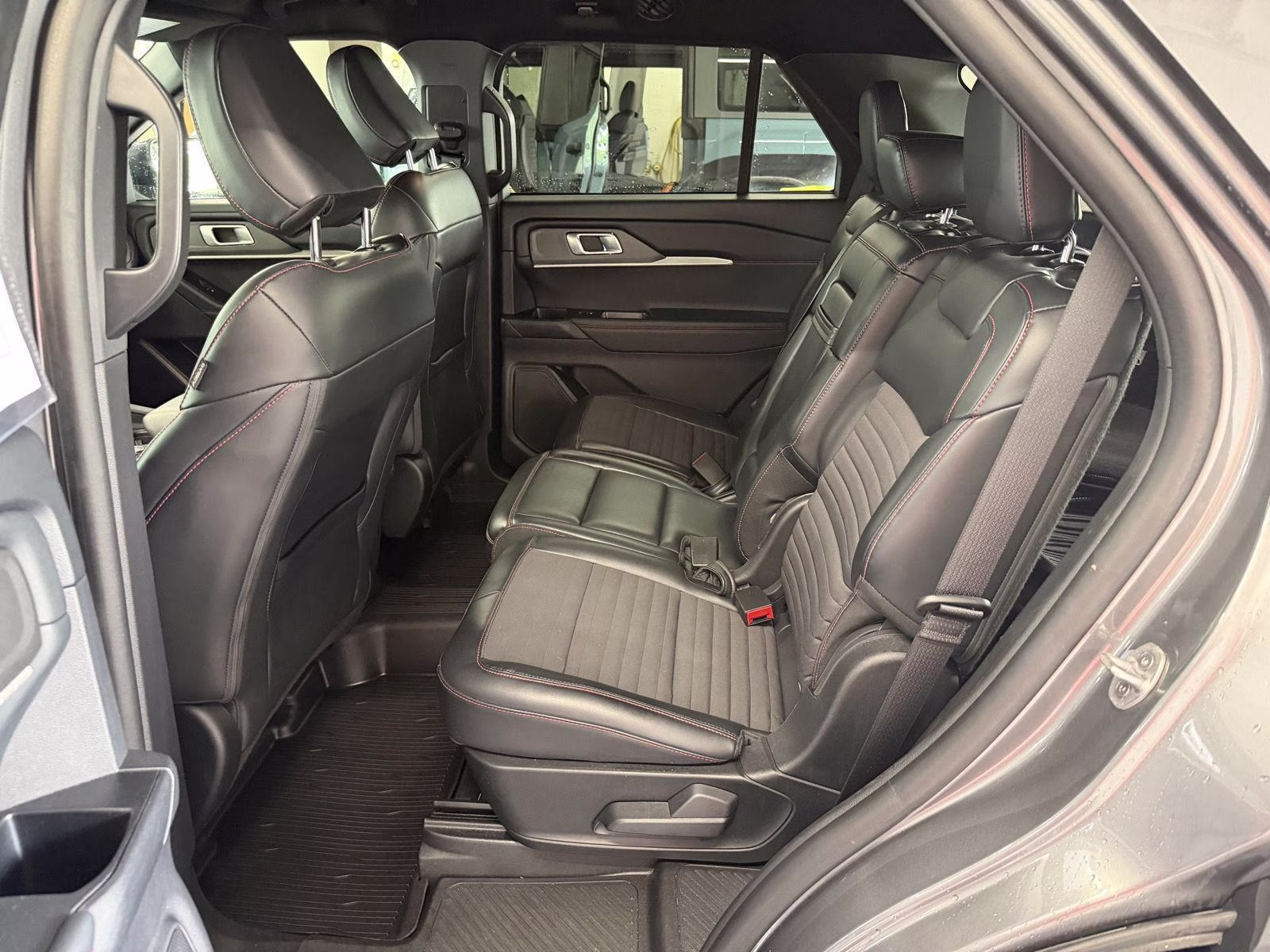 2025 Ford Explorer ST-Line 4X4 SUV