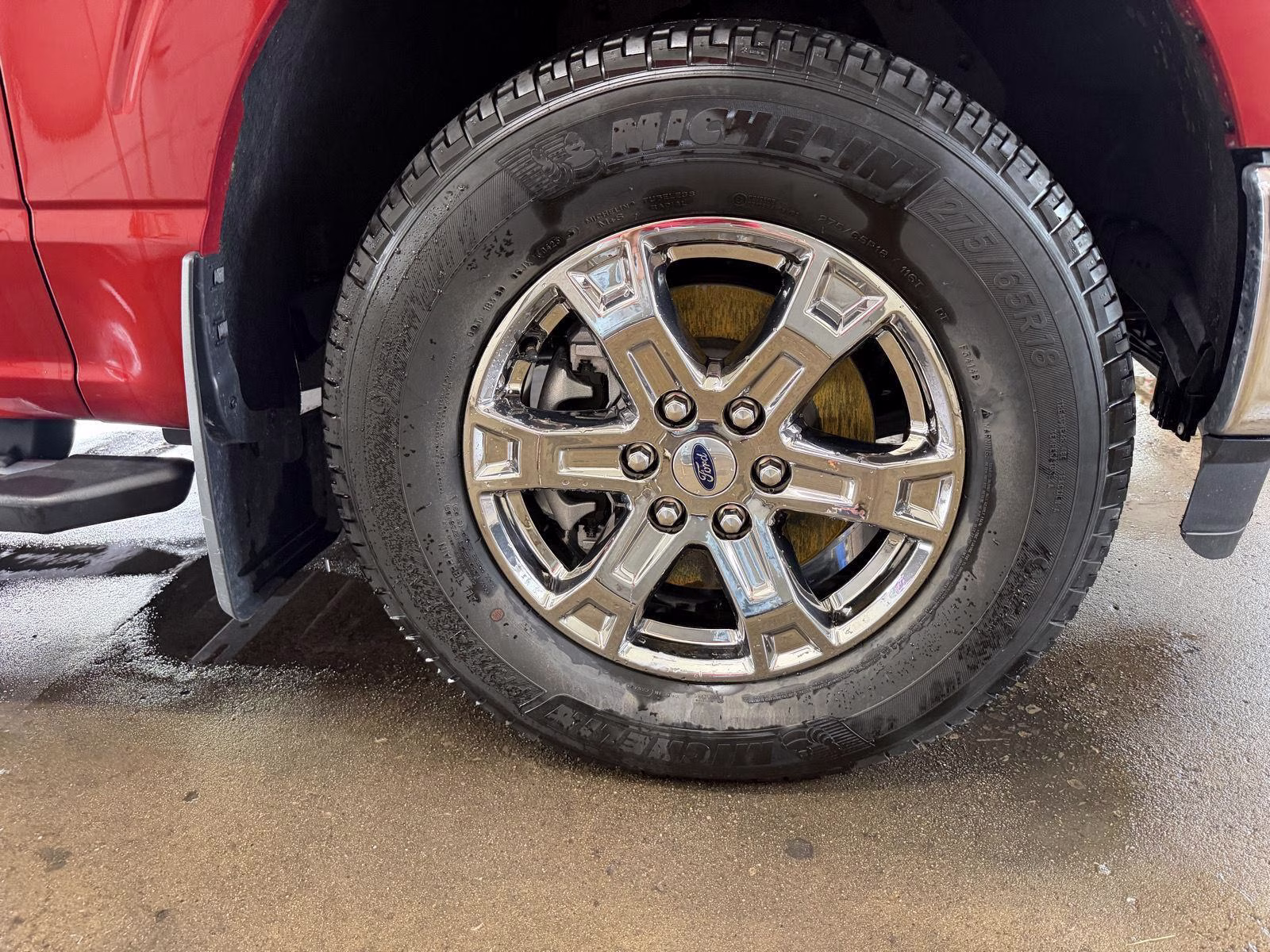2023 Hot Pepper Red Metallic Tinted Clearcoat Ford F-150 XLT 4X4 Truck
