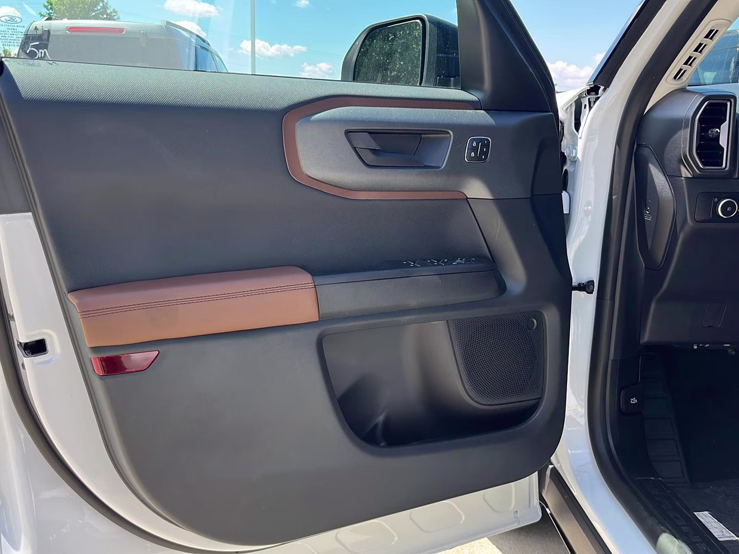2026 Oxford White Ford Bronco Sport Outer Banks 4X4 SUV