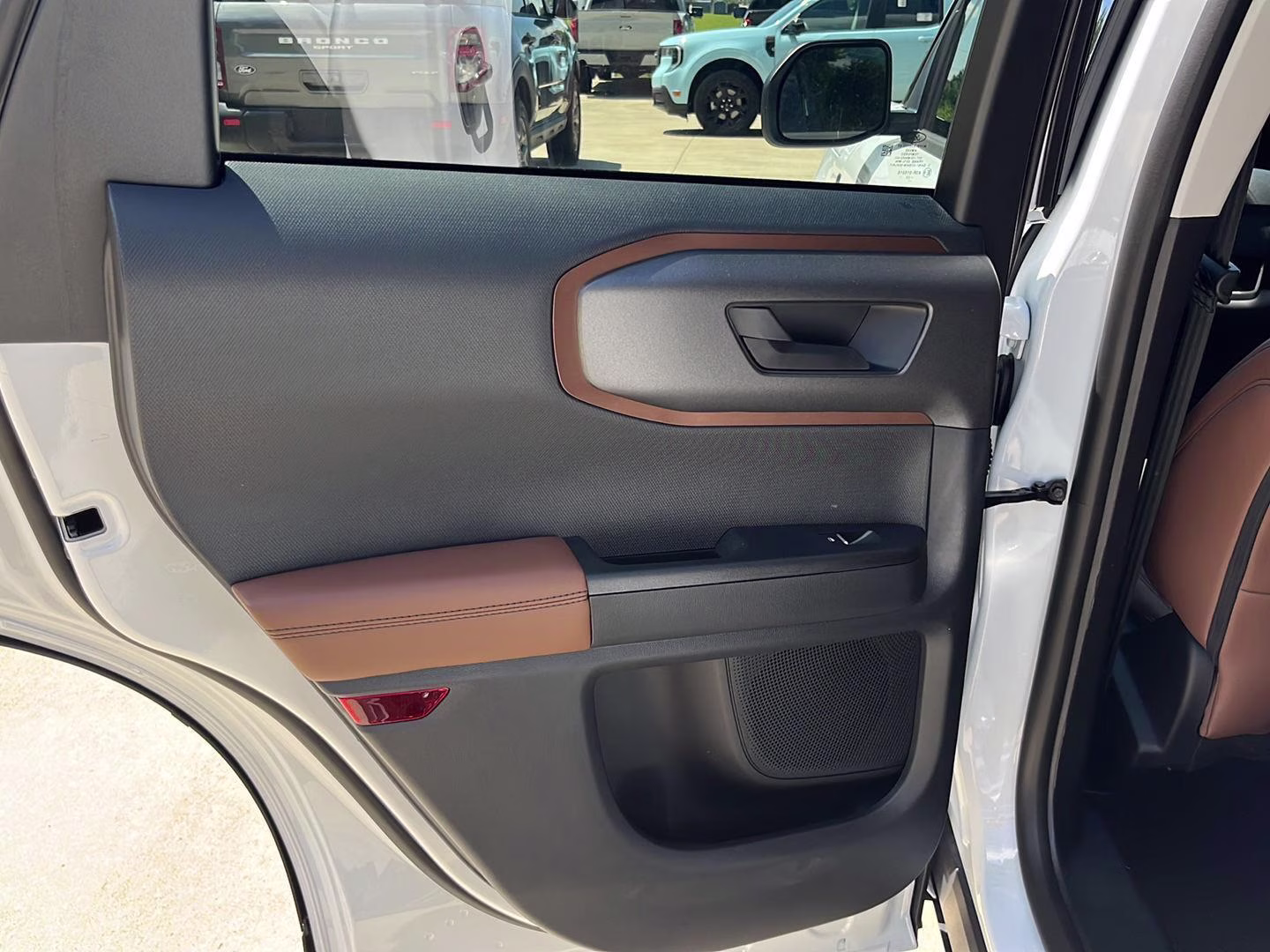2026 Oxford White Ford Bronco Sport Outer Banks 4X4 SUV
