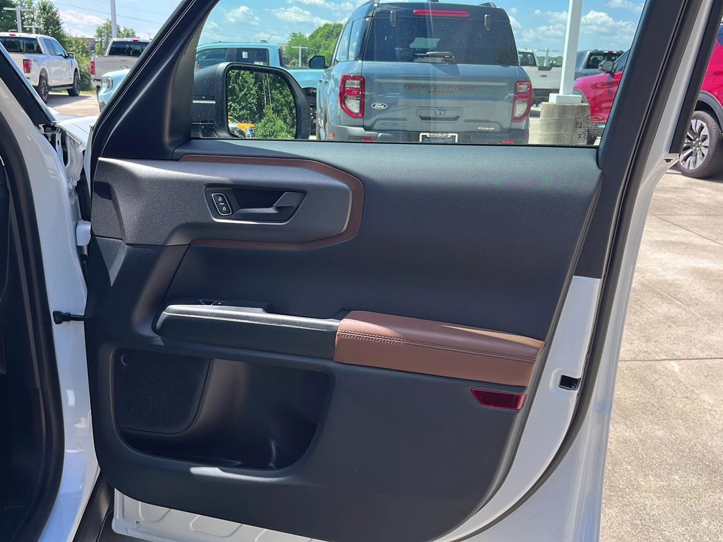 2026 Oxford White Ford Bronco Sport Outer Banks 4X4 SUV