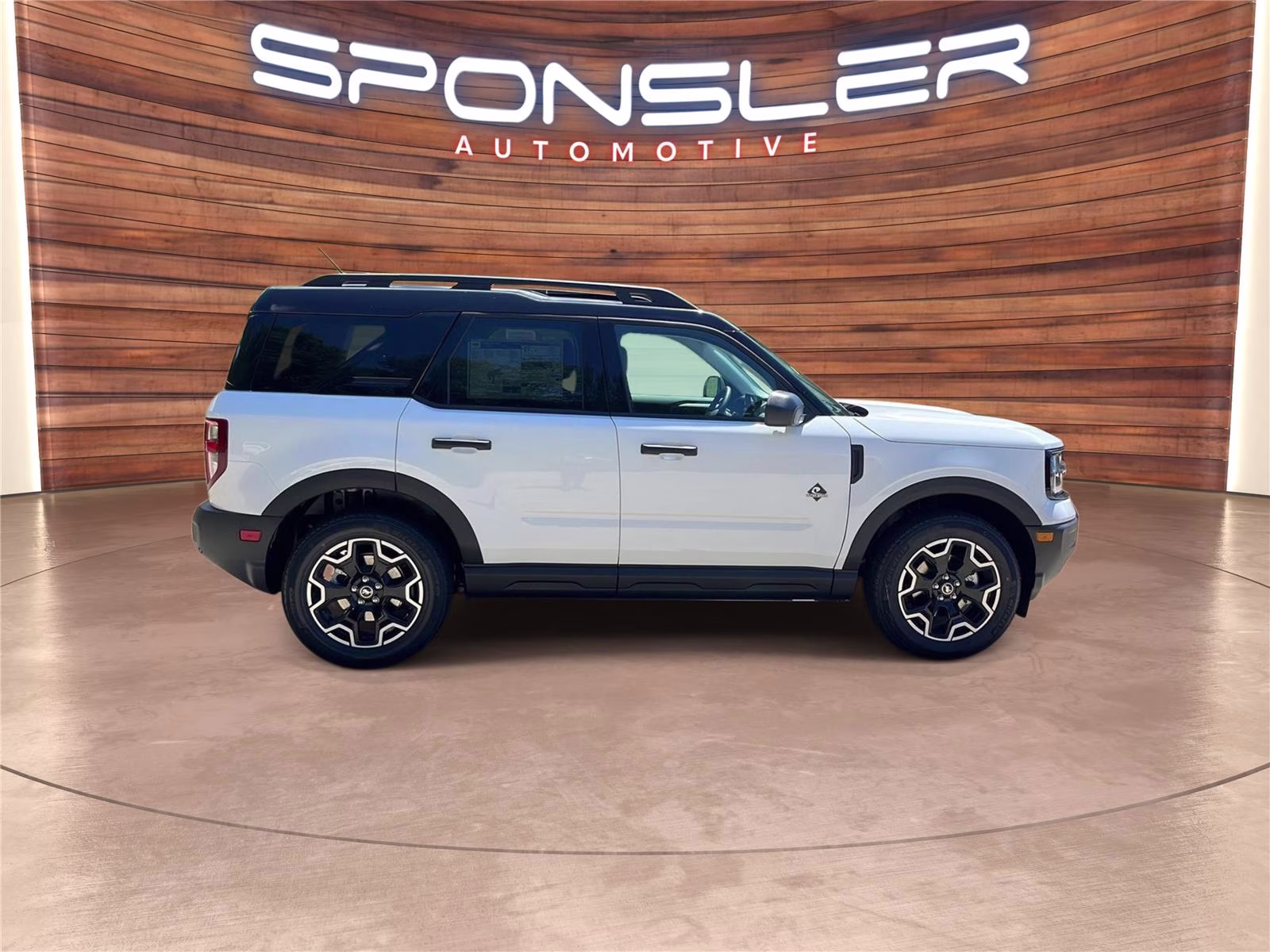 2026 Oxford White Ford Bronco Sport Outer Banks 4X4 SUV