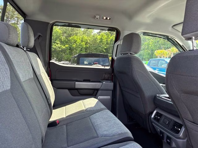 2022 Rapid Red Metallic Tinted Clearcoat Ford F-150 XLT 4X4 Truck