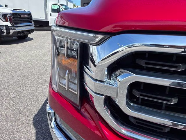 2022 Rapid Red Metallic Tinted Clearcoat Ford F-150 XLT 4X4 Truck