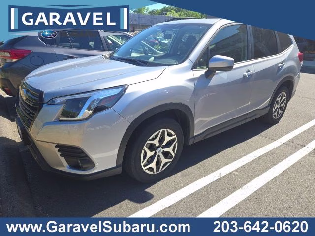 2023 Ice Silver Metallic Subaru Forester Premium AWD SUV