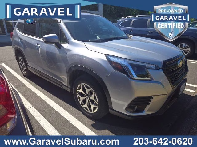 2023 Ice Silver Metallic Subaru Forester Premium AWD SUV
