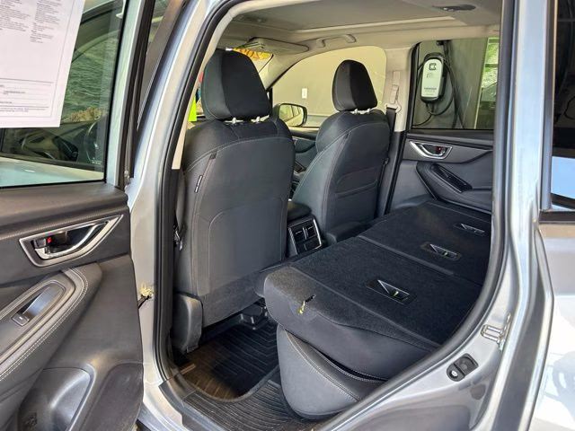 2023 Ice Silver Metallic Subaru Forester Premium AWD SUV
