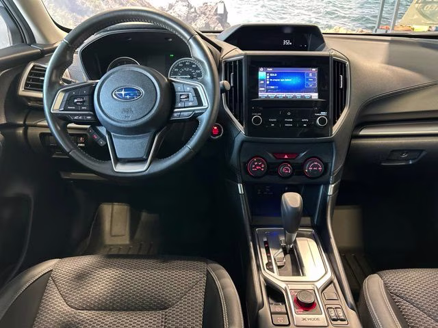 2023 Ice Silver Metallic Subaru Forester Premium AWD SUV
