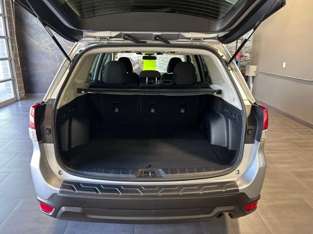 2023 Ice Silver Metallic Subaru Forester Premium AWD SUV