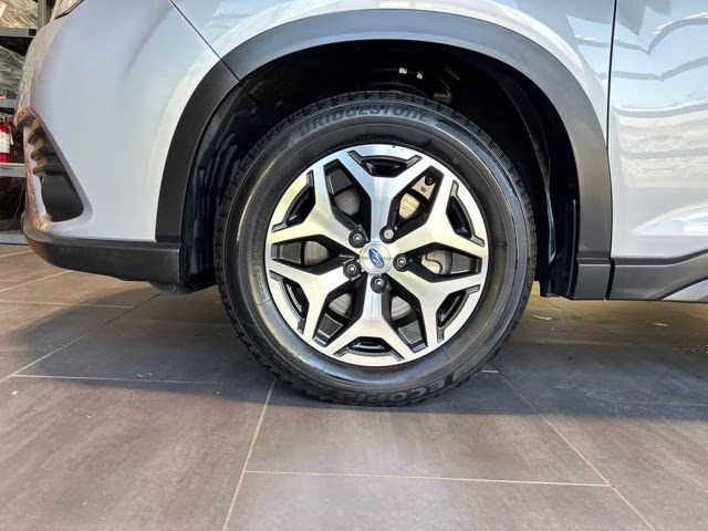 2023 Ice Silver Metallic Subaru Forester Premium AWD SUV