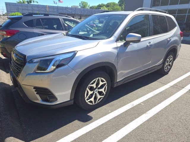2023 Ice Silver Metallic Subaru Forester Premium AWD SUV
