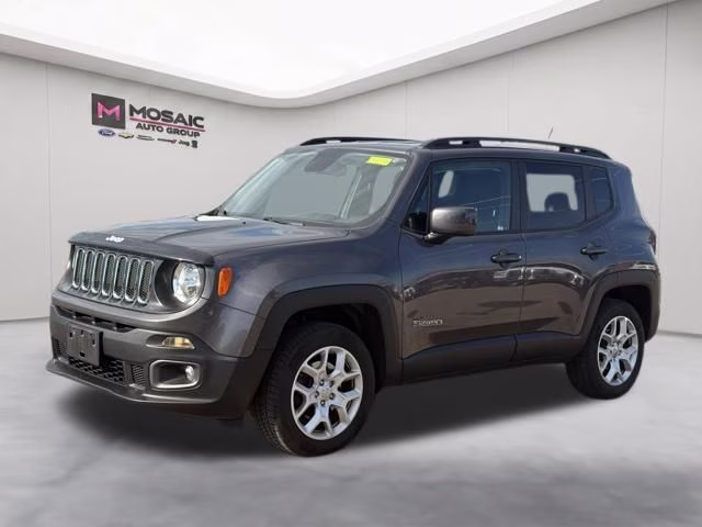 2017 Granite Crystal Metallic Clearcoat Jeep Renegade Latitude 4X4 SUV