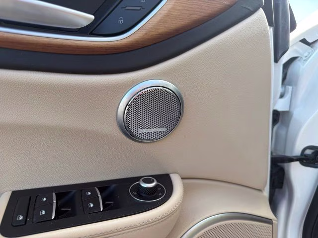 2019 Trofeo White Tri-Coat Alfa Romeo Giulia Ti AWD Sedan
