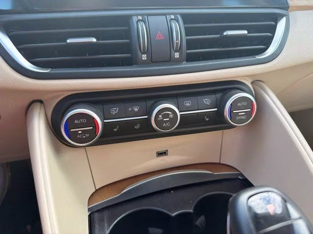 2019 Trofeo White Tri-Coat Alfa Romeo Giulia Ti AWD Sedan