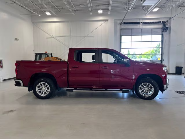 2019 Cajun Red Tintcoat Chevrolet Silverado 1500 LT 4X4 Truck
