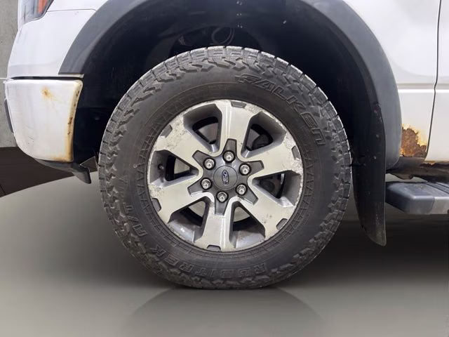2013 Oxford White Ford F-150 FX4 4X4 Truck