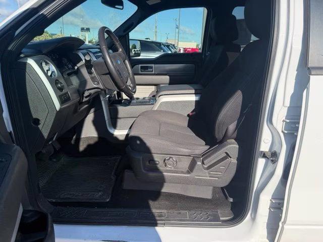 2013 Oxford White Ford F-150 FX4 4X4 Truck